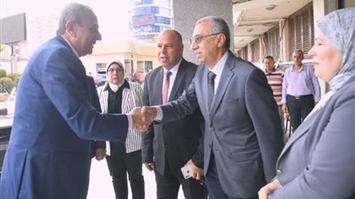 محافظ الغربية يصل ديوان عام المحافظة لمباشرة مهام عمله (صور)
