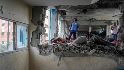 16 شهيدًا و 50 مصاباً إثر قصف للاحتلال لمدرسة تؤوي نازحين